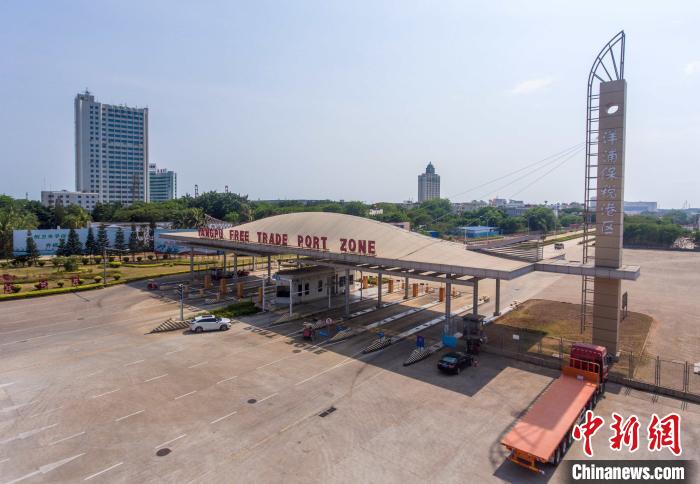 航拍洋浦保稅港區 駱云飛 攝 航拍洋浦保稅港區 駱云飛 攝