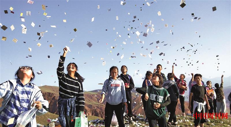 CT2979.jpg CT2979.jpg