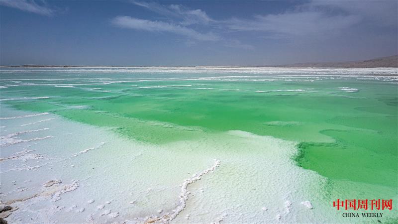 攝圖網_501650954_青海茫崖翡翠湖網紅打卡地(企業商用).jpg 攝圖網_501650954_青海茫崖翡翠湖網紅打卡地(企業商用).jpg