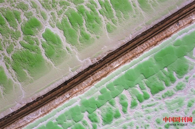 攝圖網_501611383_青海茫崖翡翠湖(企業商用).jpg 攝圖網_501611383_青海茫崖翡翠湖(企業商用).jpg