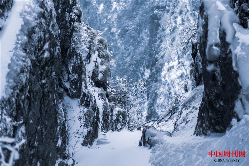 攝圖網_500753361_冬天的峨眉山(企業商用).jpg 攝圖網_500753361_冬天的峨眉山(企業商用).jpg