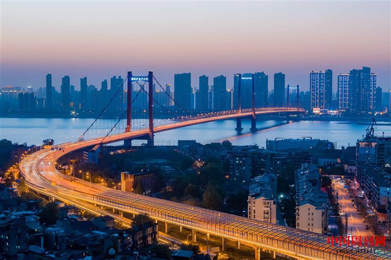 攝圖網(wǎng)_501069051_武漢鸚鵡洲長(zhǎng)江大橋(企業(yè)商用).jpg 攝圖網(wǎng)_501069051_武漢鸚鵡洲長(zhǎng)江大橋(企業(yè)商用).jpg