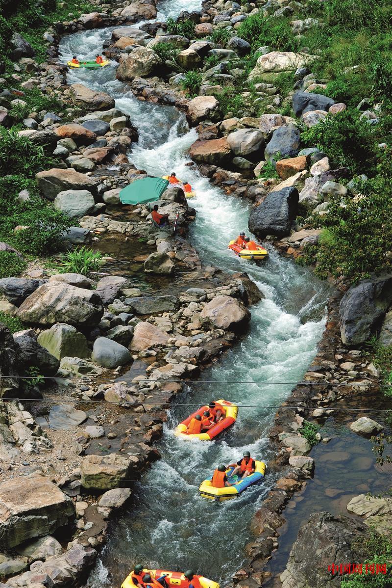 攝圖網_507629864_廣東省清遠玄真景區漂流(企業商用).jpg 攝圖網_507629864_廣東省清遠玄真景區漂流(企業商用).jpg